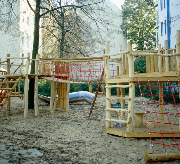 juegos-tematicos-pipi-calzas-largas-a