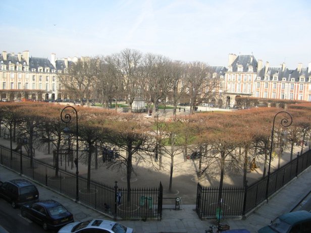 place-des-vosges-2