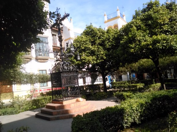 plaza-de-santa-cruz-24-de-febrero-008