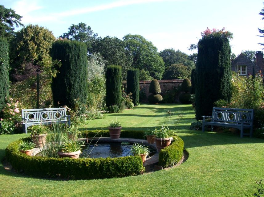 bois-des-moutiers-france-qxf