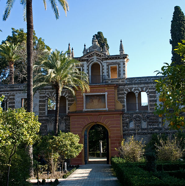 jardines-del-alcazar-puerta_del_privilegio