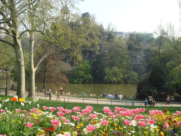 parc_buttes_chaumont_paris_france_spring_2007-2