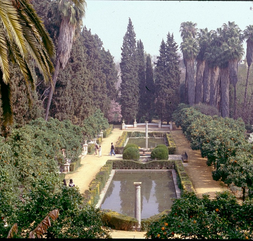 reales-alcazares-jardin-de-los-poetas-romero-murube