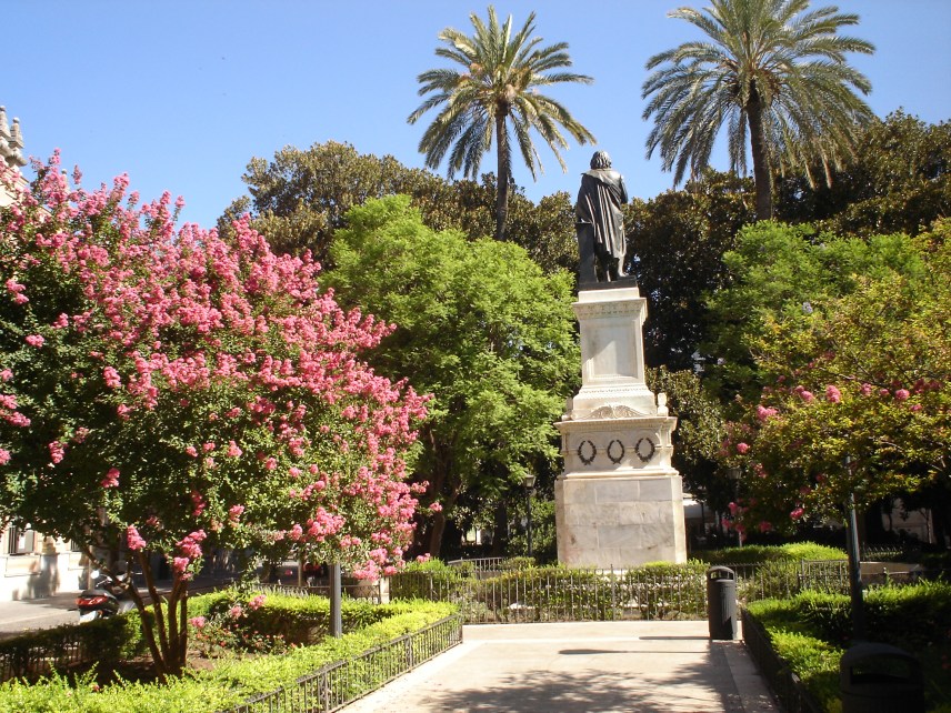 sevilla-plaza-del-museo-x2