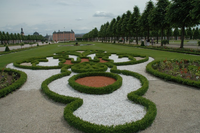 shwetzingen-palace-parterres-mixtos-q