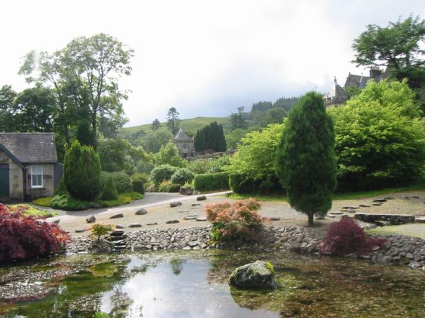 torosay-castle-garden-1