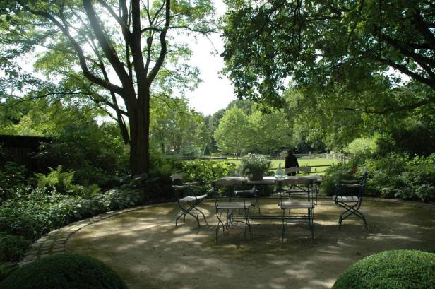 dina-deferme-jardin-de-sombra