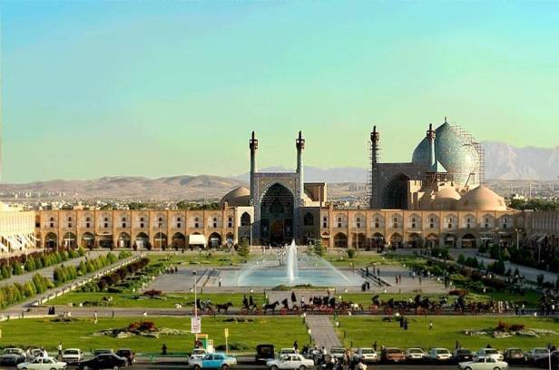persa-naghshe_jahan_square_isfahan-a