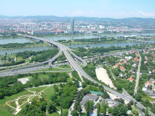 viena-parque-del-danubio-a