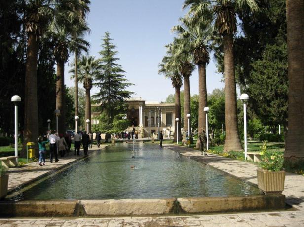 afif-abad-garden-shiraz