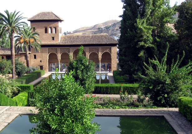 alhambra-gardens-granada-el-partal