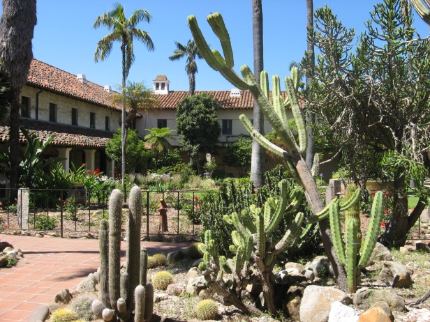 california-santa-barbara-mission-gardens