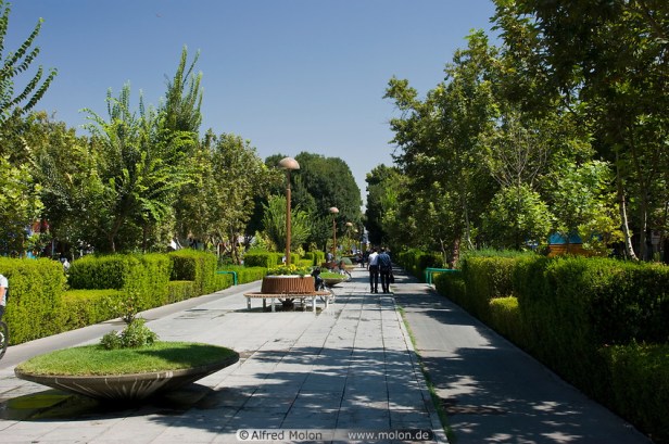 chahar-bagh-avenue-gardens-aa