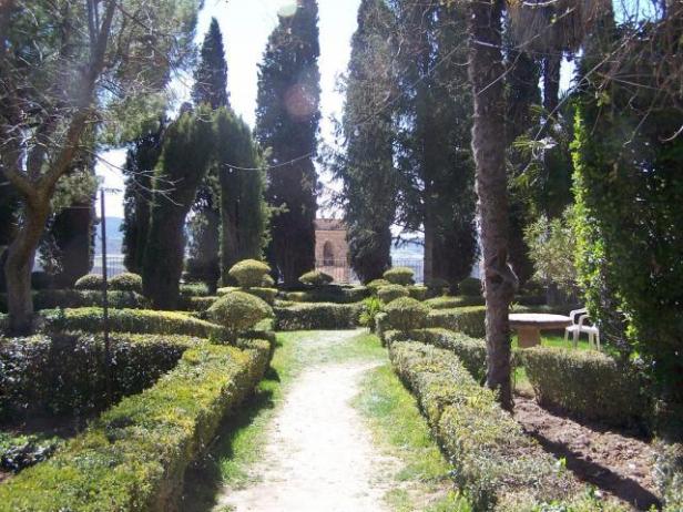 guadalajara-jardines-de-la-real-fabrica-de-panos-de_brihuega-ah