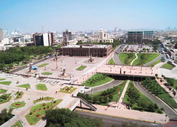 macroplaza-monterrey-renovacin-macroplaza