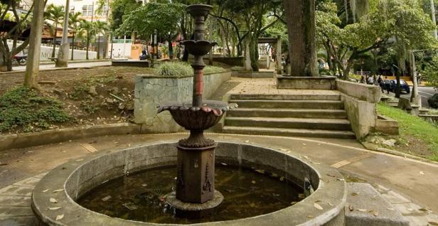 parque-lleras-el-poblado-medellin