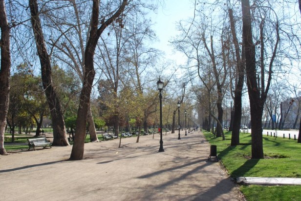 santiago-de-chile-parque-forestal-2