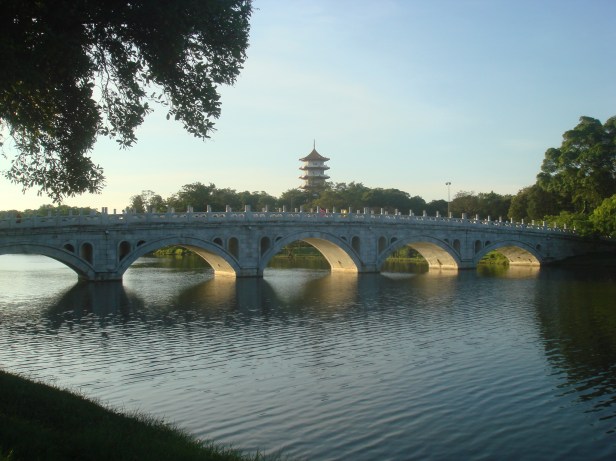 jurong-singapore-chinese-gardechinesegardensingapore-bridge-pagoda