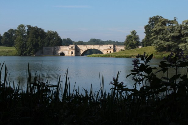 Capability Brown  Gardens.-.-..-Bleinheim